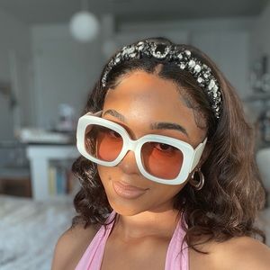 Oversized square sunglasses
